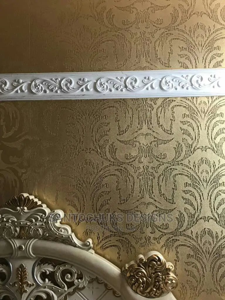 Plastic Pop Cornice