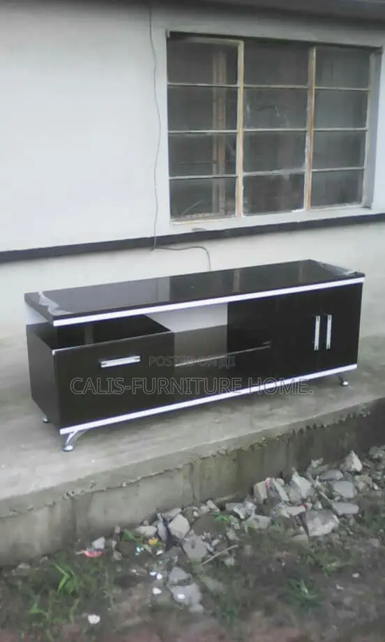 TV Stand 4ft