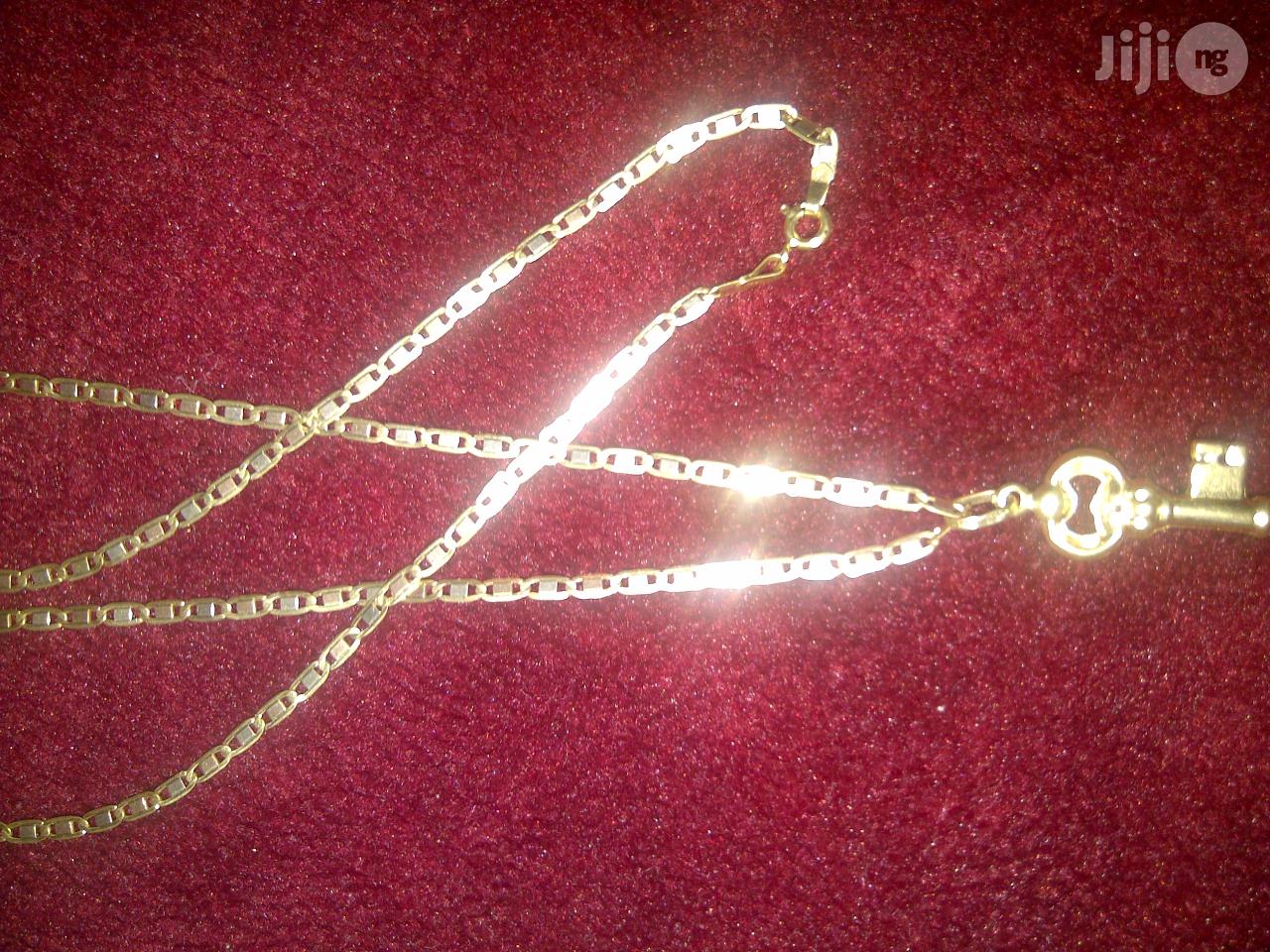 Original Italy 750 Pure 18karat Gold Necklace Blade Tiny Design In Lagos State Jewelry Neslon Gold Gold Jiji Ng