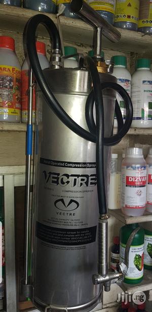 VECTRE - Hand Operated Compression Sprayer (15 Litres)