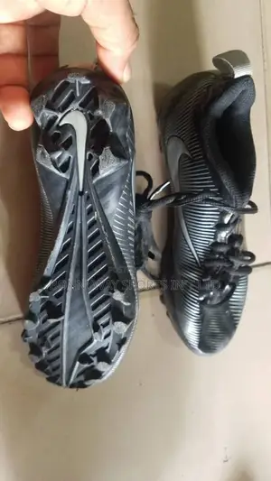 Nike Size 36.5 Children Tokunbo Boot