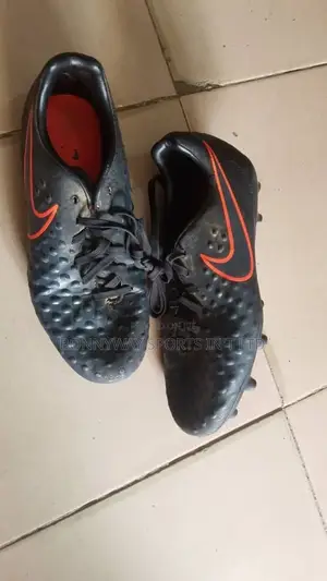 Size 36 Nike Tokunbo Children Boot