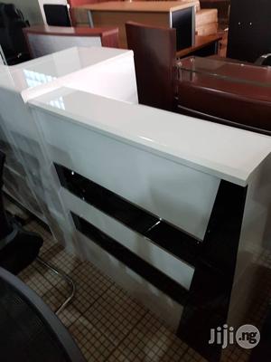 Receptionist Table