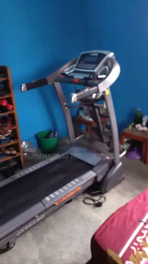 2.5hp Treadmill With Massage, Waist Twister, Music Speaker.