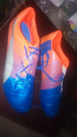 Puma Size 42 Leather Boot