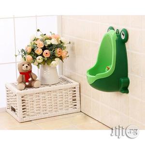 Stand Urinal Boy Pee Infant Toddler Wall-Mounted Potty