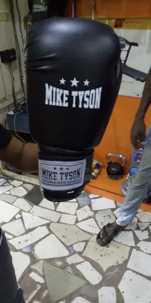 Mike Tyson Boxing Glove Rsd