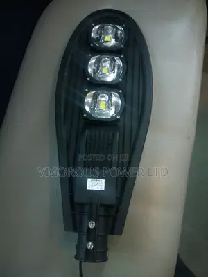 New Original Street Light Fittings & Lamp.