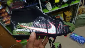 Size 45 Ankle Soccer Boot