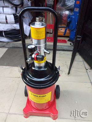 Air Grease Bucket