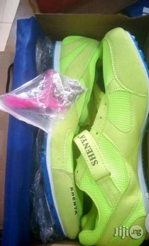 Good Quality Spike Shoes