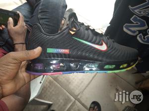 Nike Sneaker