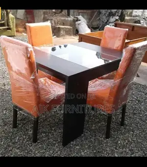 Exquisite 4seater Dinning Set