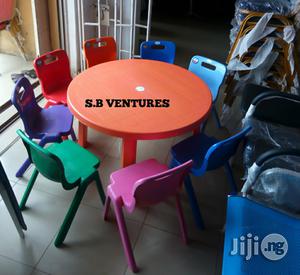 Children Plastic Table and 6pcs Chairs