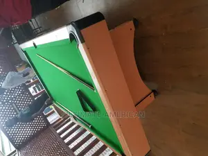 Snooker Pool Table With Coin Operated and All Accessories