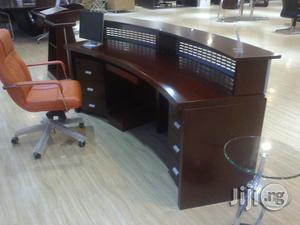 Executive Receptionist Table