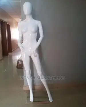 High Quality Female Glossy White Fibre Display Mannequin