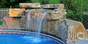 Waterfall Swimming Pool (Swimming Pool Waterfall Designs)