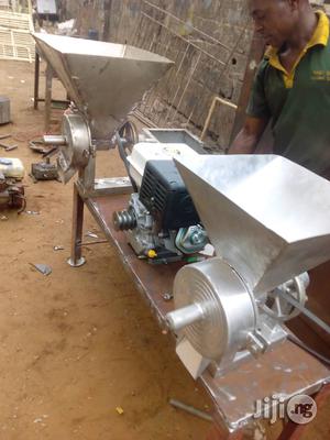 Grinding Machine(New)