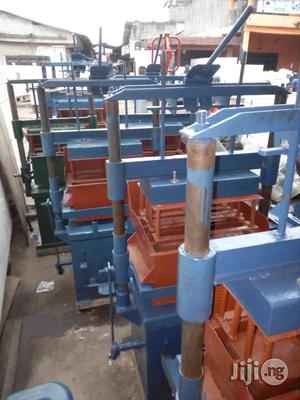 Block Moulder Machine