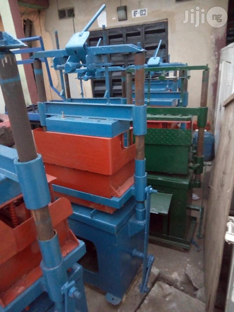 Block Moulder Machine