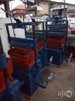 Block Moulder Machine