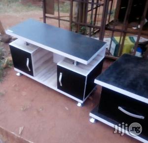 4 Ft Tv Stand