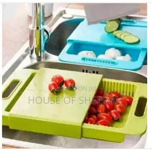 Chopping Board With Cover