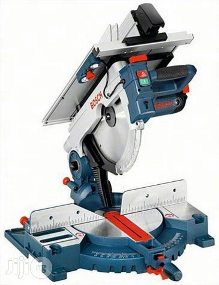 Saw Machine Is For A