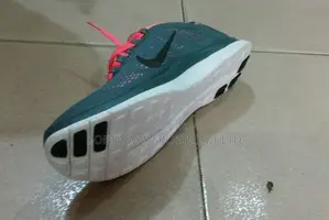 Nike Flat Jugging Canvas