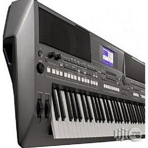 Yamaha Keyboard - PSR S670