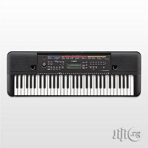 Yamaha PSR-E273 Keyboard With Adapter
