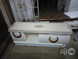 Royal Tv Stand/Tv Console