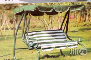 New Strong/Durable Outdoor/Garden 3-Seater Swinging Chair.