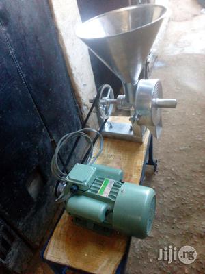 Stainless Grinding Machine