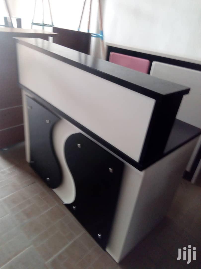 Receptionist Table