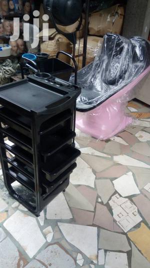 Quality Trolly For Salon