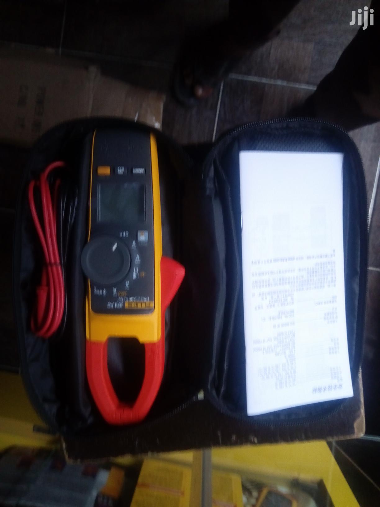 Fluke Meter