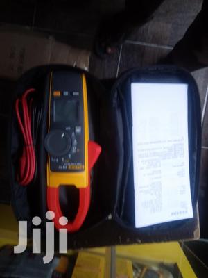 Fluke Meter