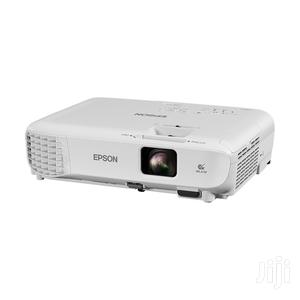 Epson EB-S05 3LCD 3200 Lumens Projector