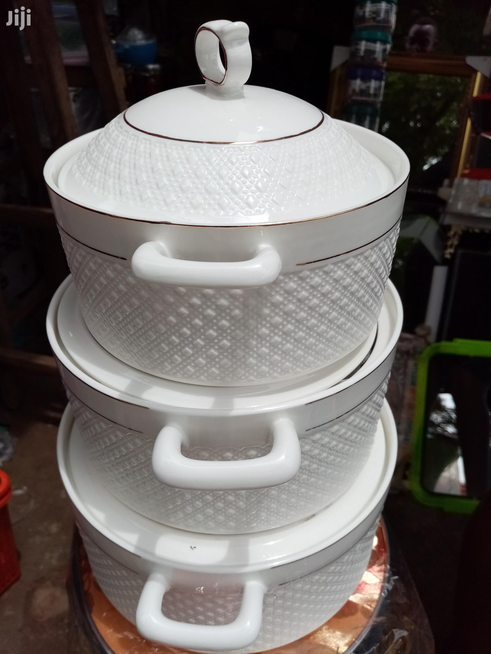Breakable Plate With Cover