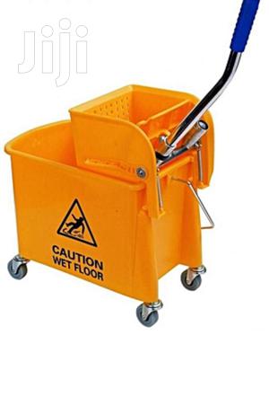 20l Yellow Industrial Mop Bucket With Wheel