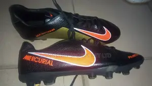 Size 42 Nike Boot