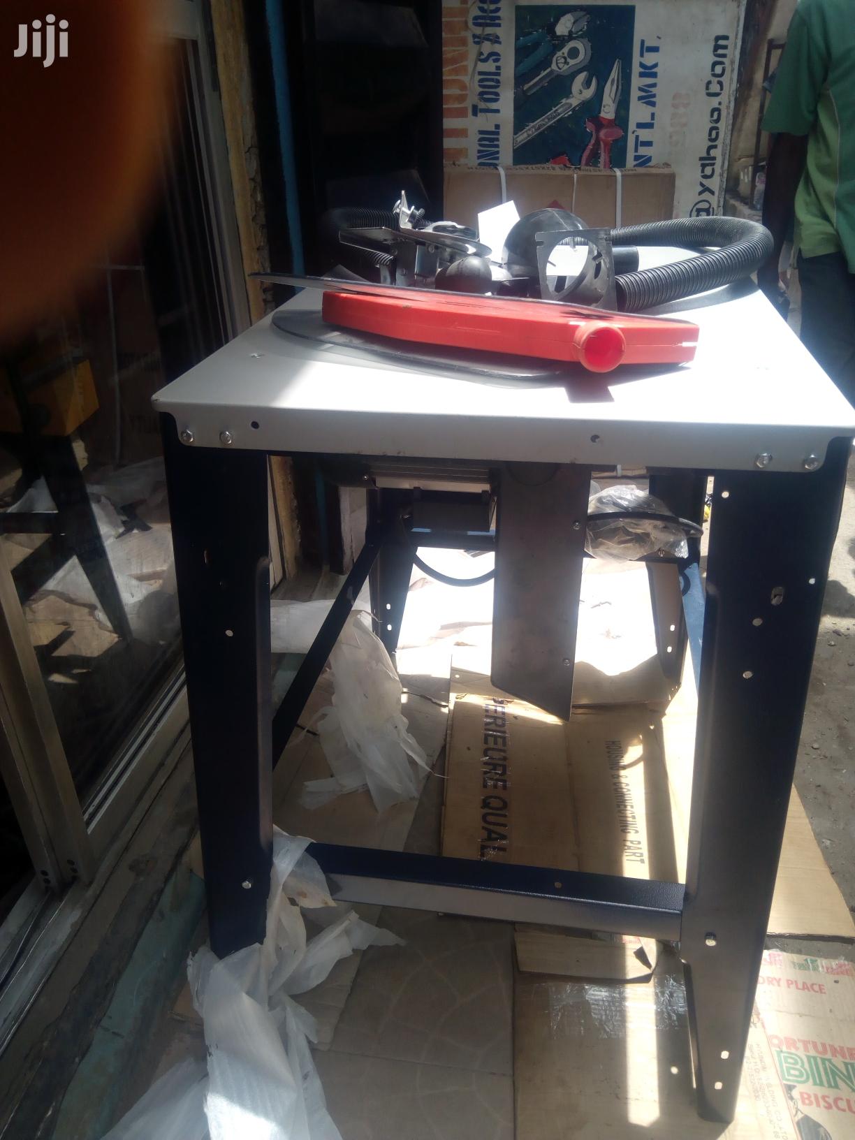 Table Saw Machine