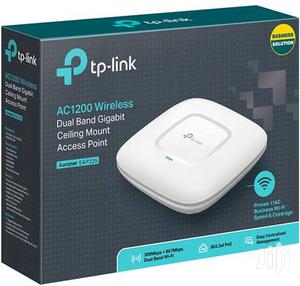 Eap225 Ac1350 Wireless Gigabit Ceiling Mount Access Point.
