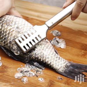 Fish Scaler Remover With Stainless Steel Sawtooth