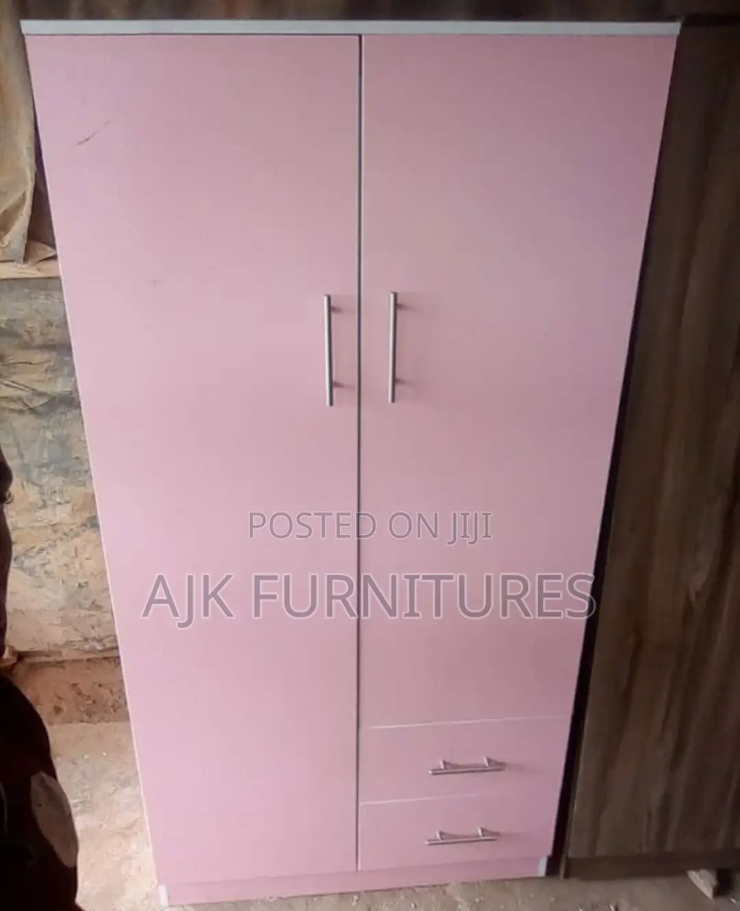 Exquisite Wardrobe