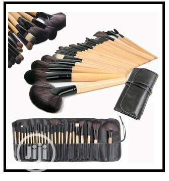 24 Pcs Cosmetics Makeup Brush Set