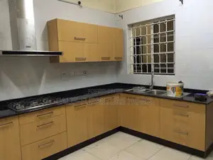 L-Shape Kitchen Cabinets