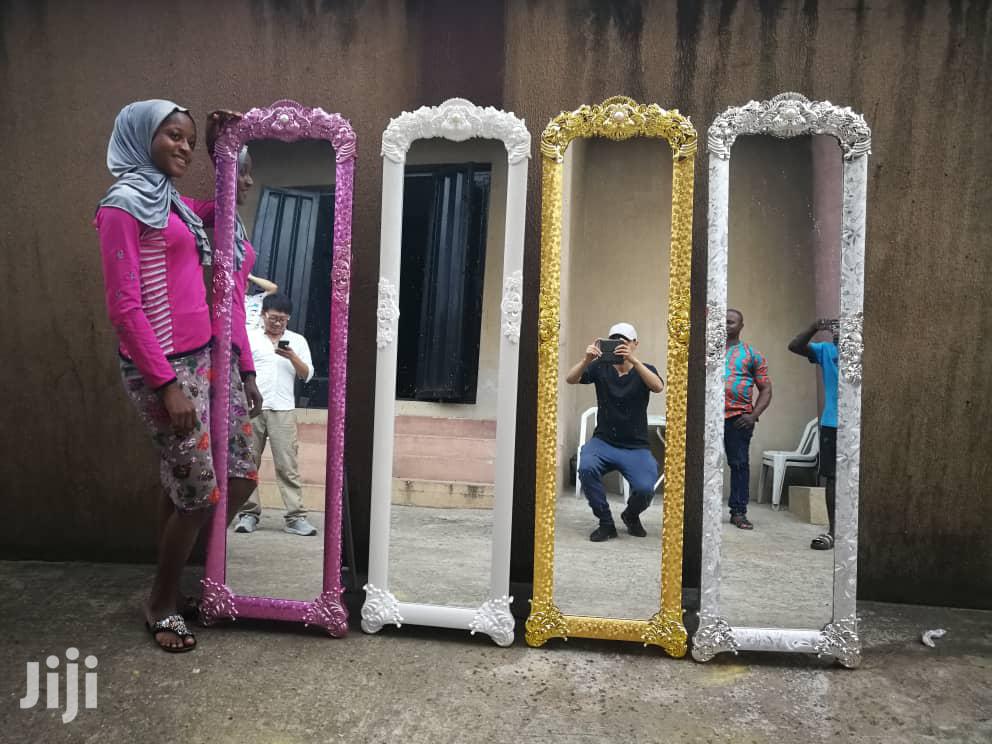 Dressing Mirrow